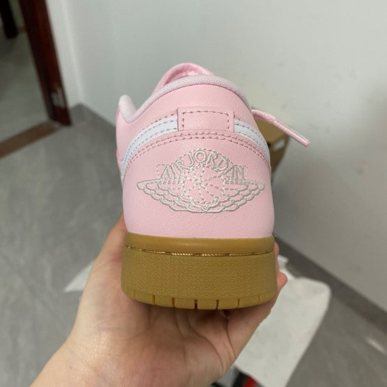 Air Jordan 1 Low Pink Gum