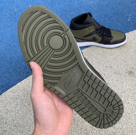 Air jordan 1 Mid Black Olive Green