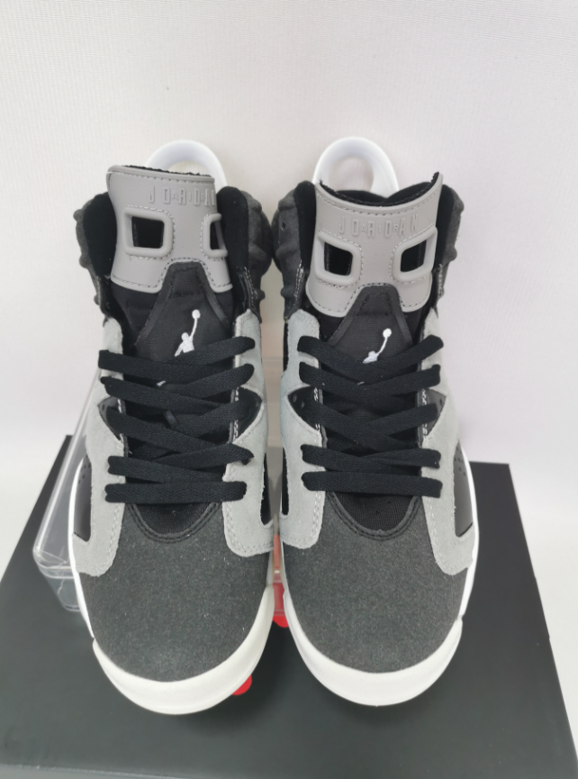Air Jordan 6 Retro WMNS Tech Chrome