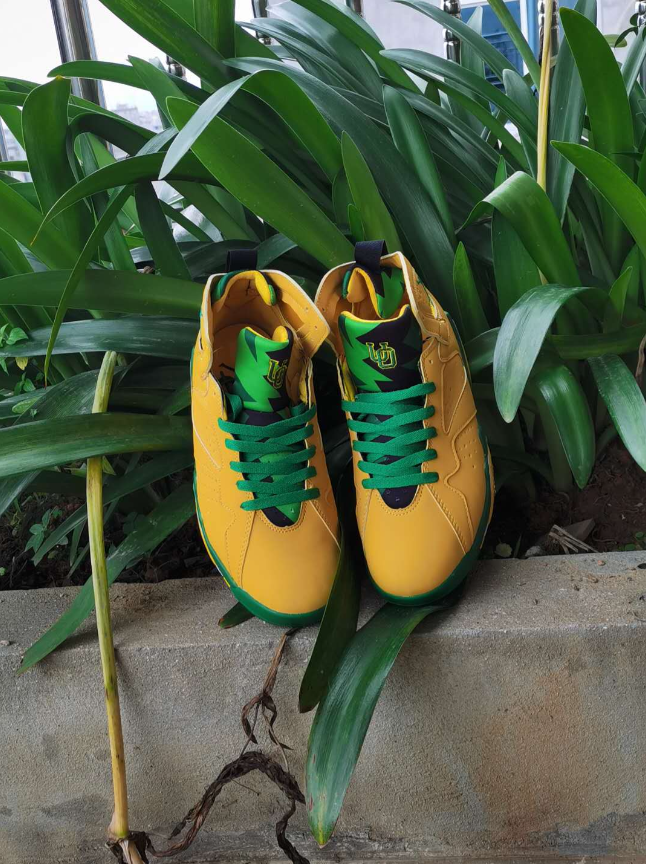 Air Jordan 7 Retro 'Oregon Ducks' Yellow Green