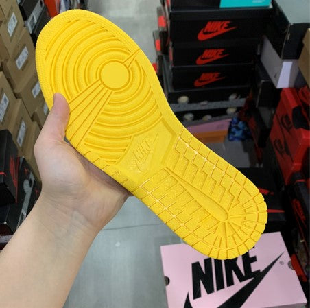 Air Jordan 1 Mid Toe Rookie