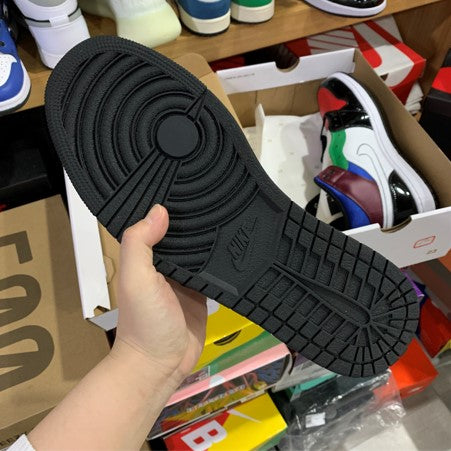 Air Jordan 1 Mid SE Color Patch