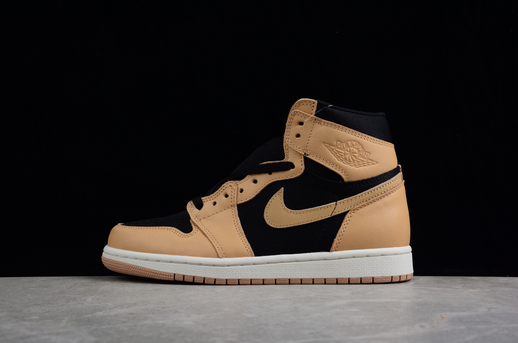 Air Jordan 1 Retro High OG Heirloom
