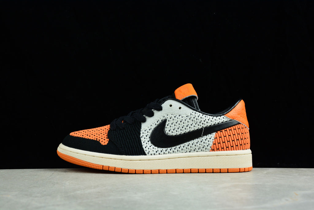 Air Jordan 1 Retro Low Flyknit