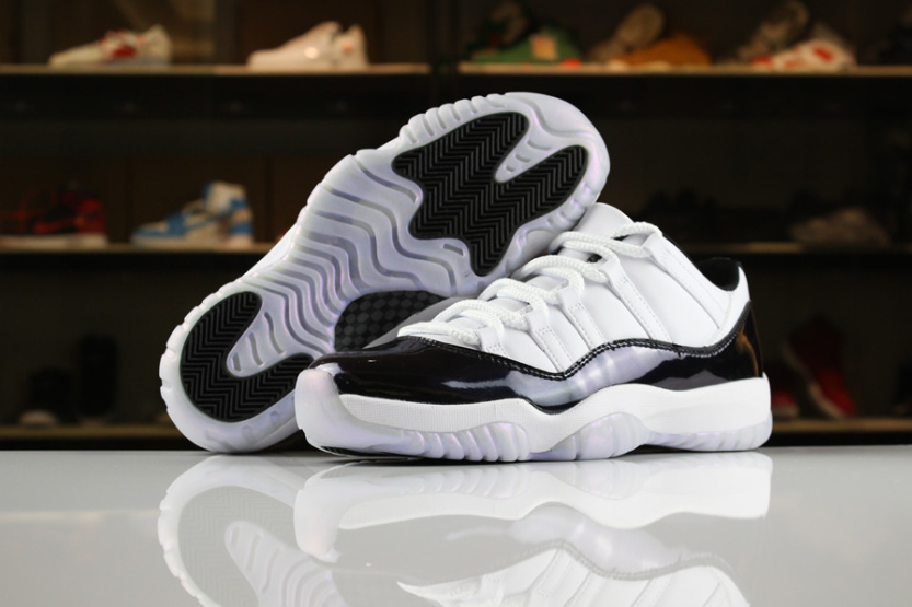 Air Jordan 11 Low Easter