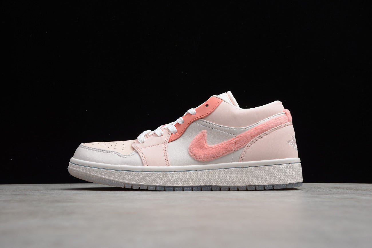 Air Jordan 1 Low Two-Dimensional Valentine's Day