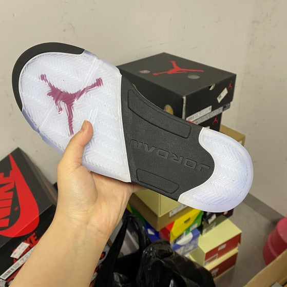 Air Jordan 5 “Raging Bull”