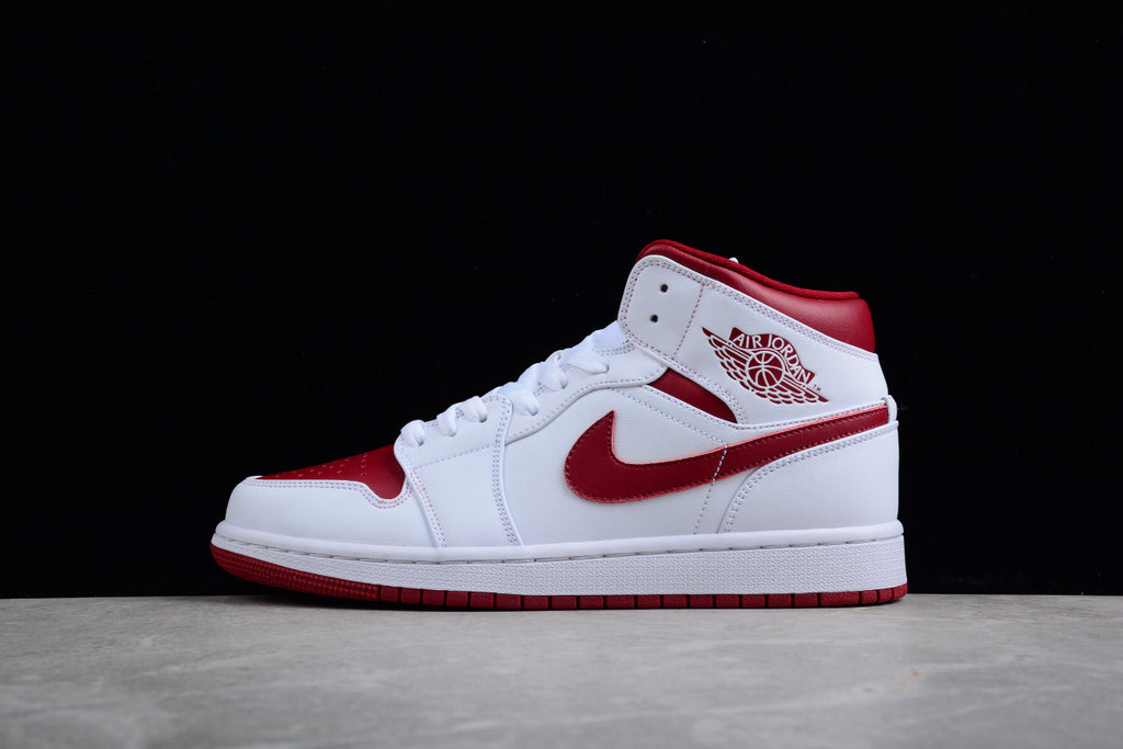 Air Jordan 1 Mid Reverse Chicago
