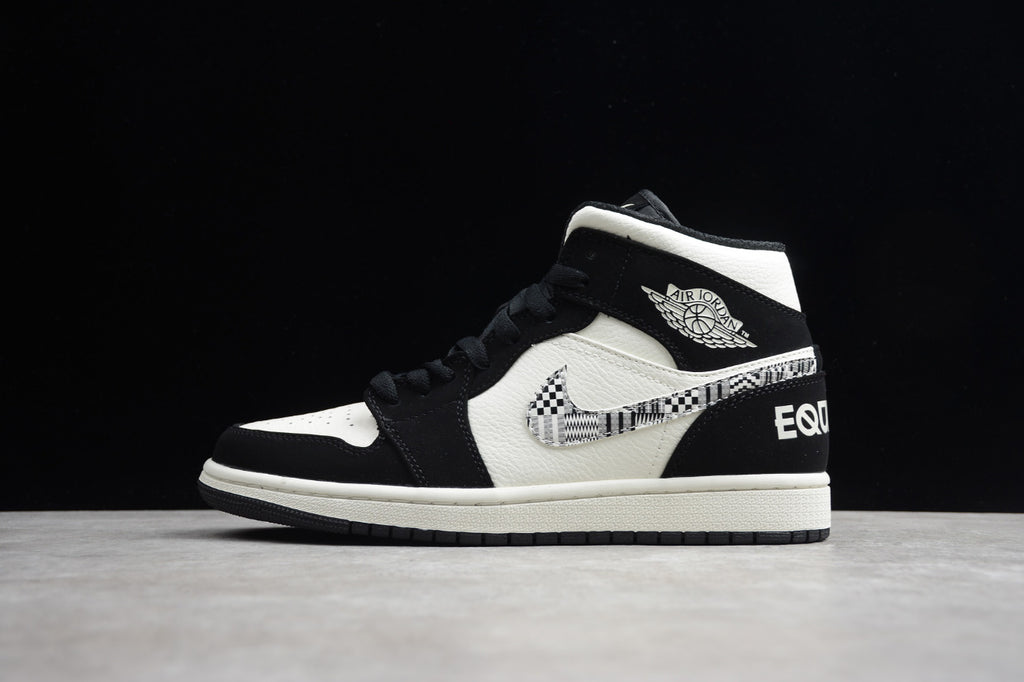 Air Jordan 1 Mid SE Black And White