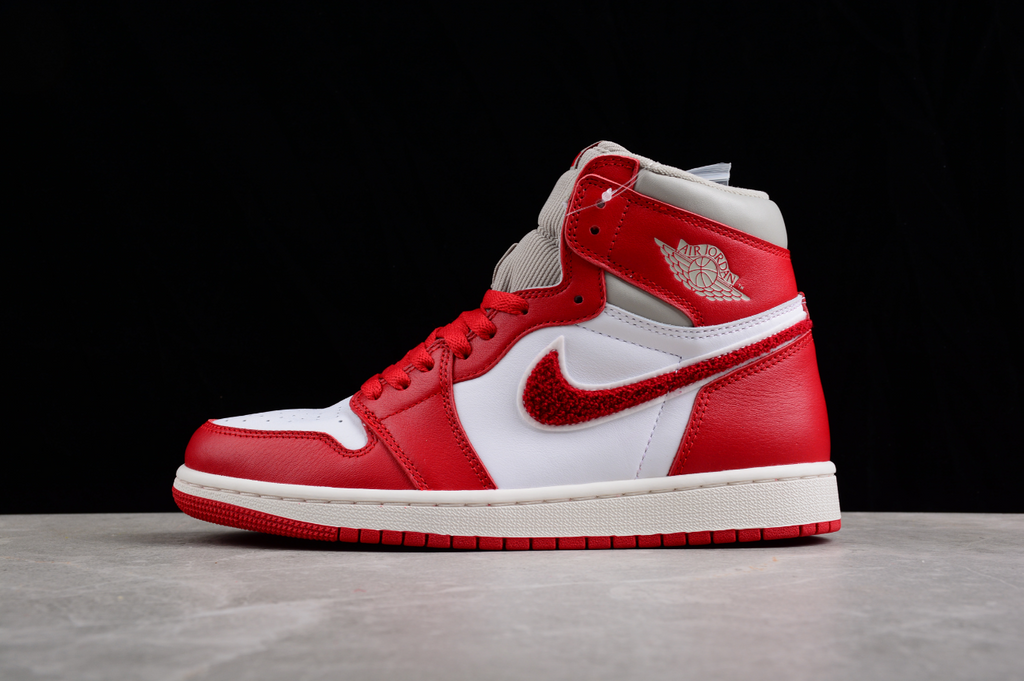 Air Jordan 1 Retro High OG Red 'Chenille'