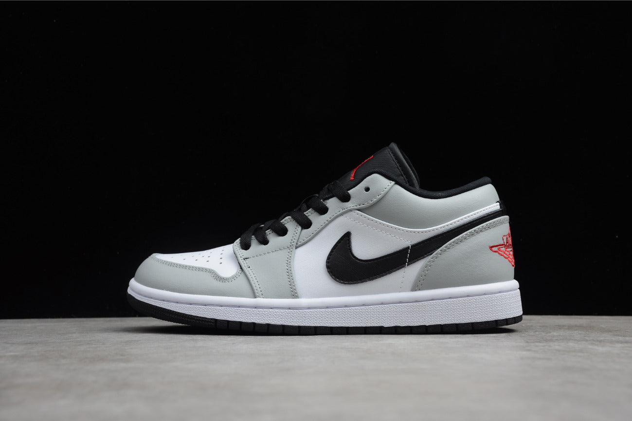 Air Jordan 1 Low “Light Smoke Grey”