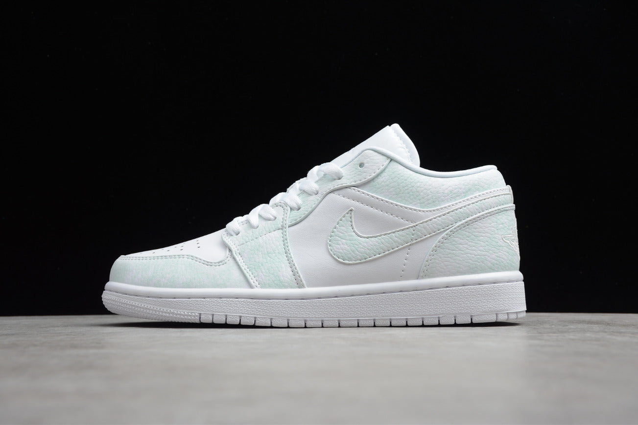 Air Jordan 1 Low Nature White Mint