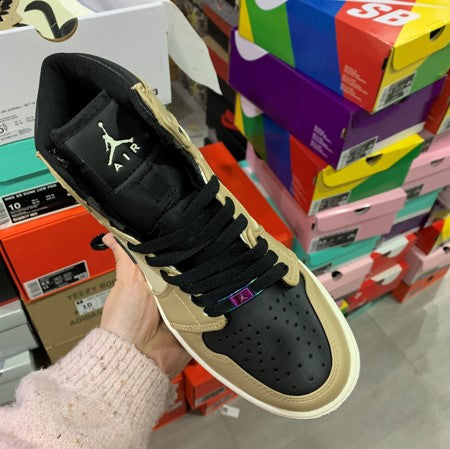 Air Jordan 1 Fossil Milk Tea Black