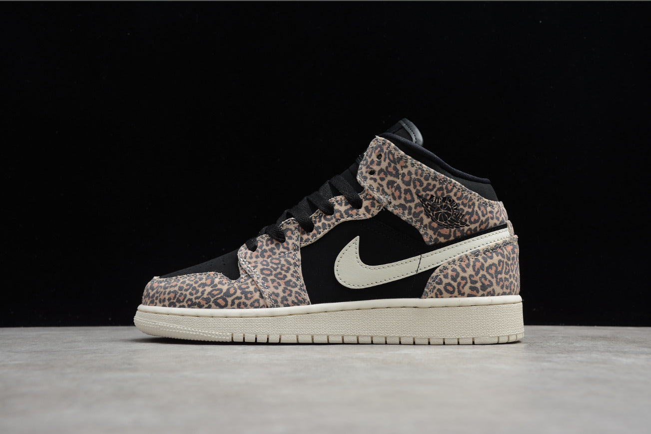 Air Jordan 1 Mid SE Leopard