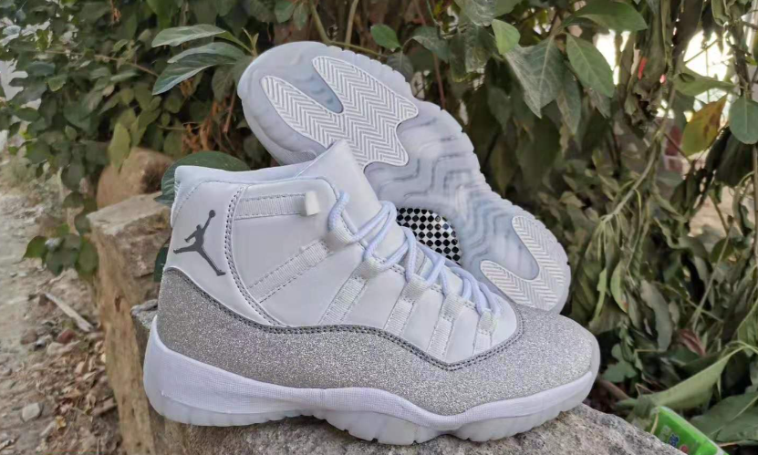 Air Jordan 11 Metallic Silver