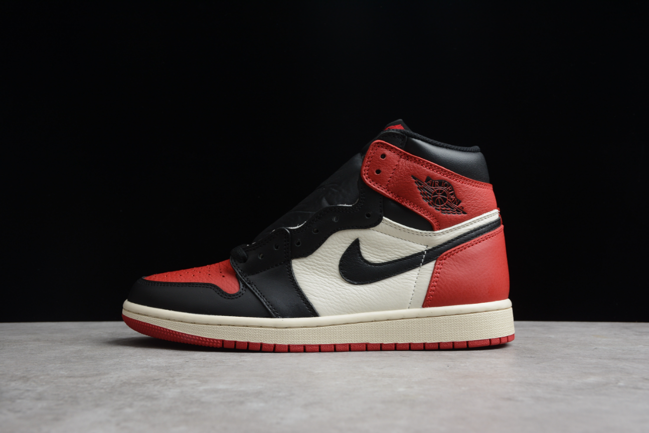 Air Jordan 1 Retro High OG White Red Black