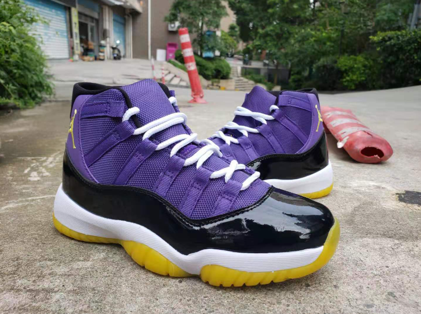 Air Jordan 11 Concord Lakers
