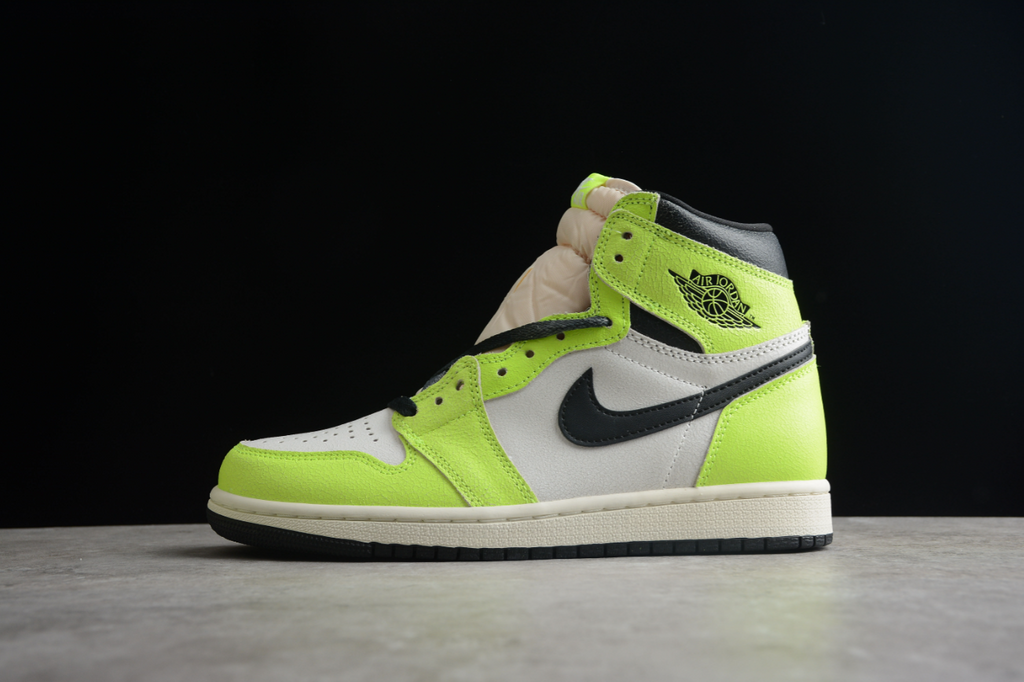 Air Jordan 1 Retro High OG “Obsidian”