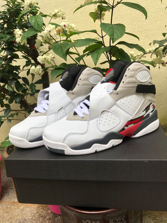Air Jordan 8 Retro Bugs Bunny White Black Red