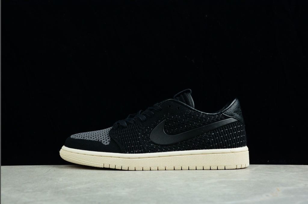 Air Jordan 1 Retro Low Flyknit Black Guava Ice