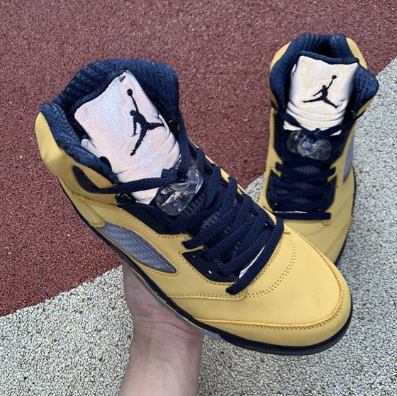 Air Jordan 5 Michigan Black Yellow