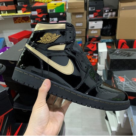 Air Jordan 1 High OG Black Metallic Gold