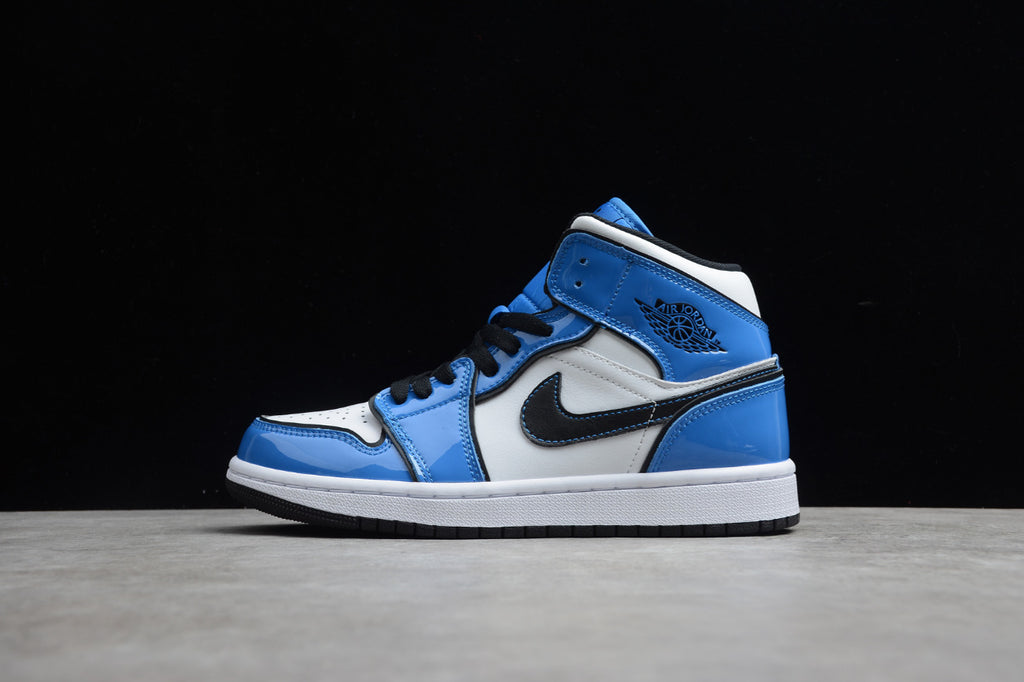Air Jordan 1 Mid SE 'Signal Blue'