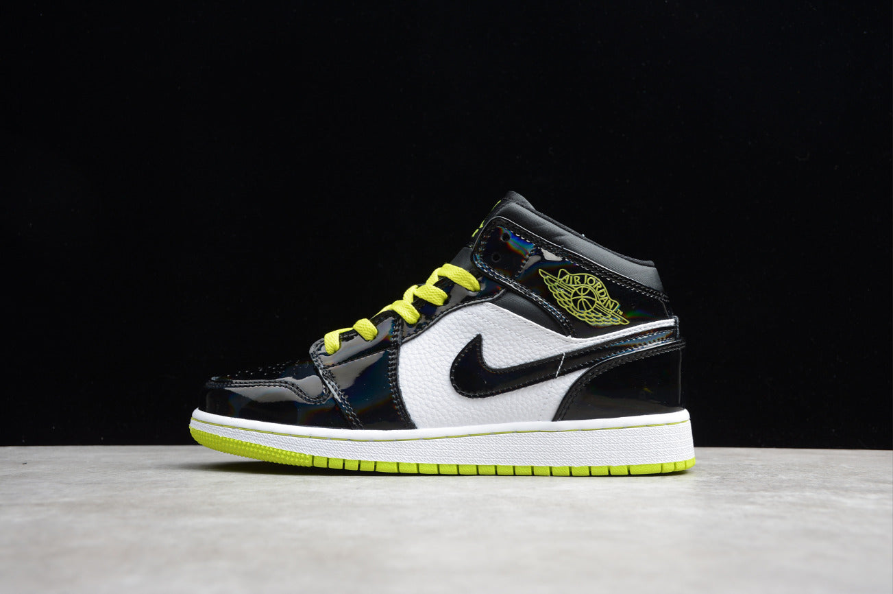 Air Jordan 1 Mid Black Cyber 'Mystic Green'