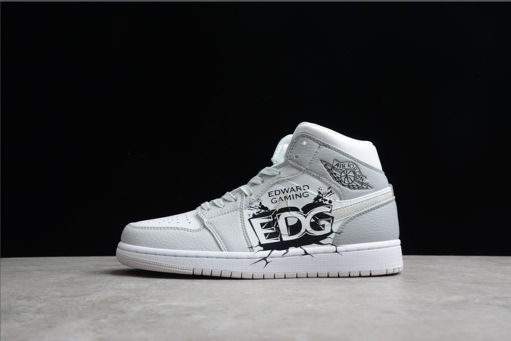 Air Jordan 1 Mid White Grey Camo