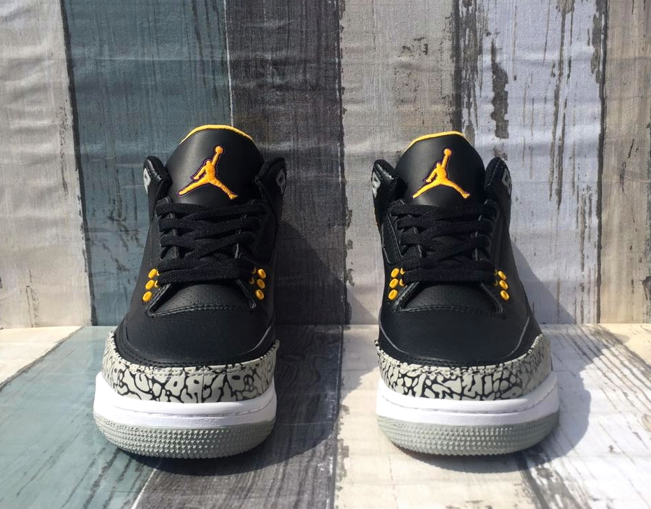 Air Jordan 3 Retro Court Purple
