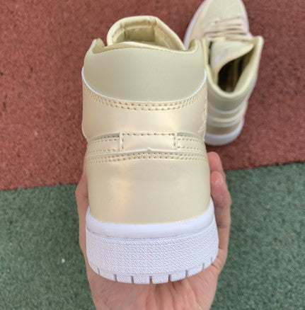 Air Jordan 1 Lemon Yellow Chameleon