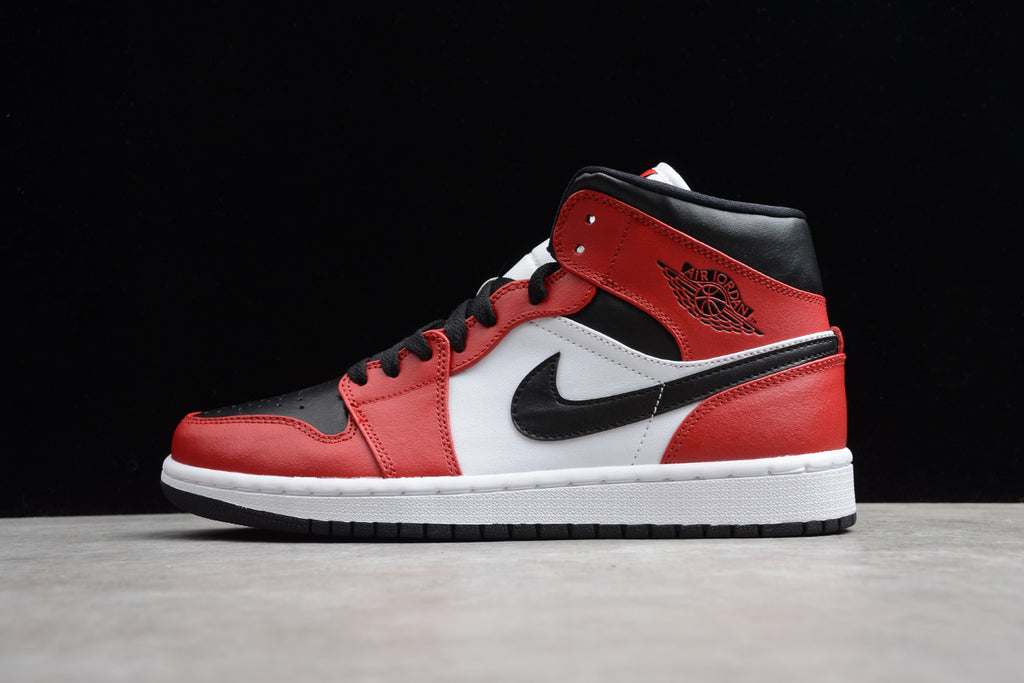 Air Jordan 1 Mid Chicago Black Toe