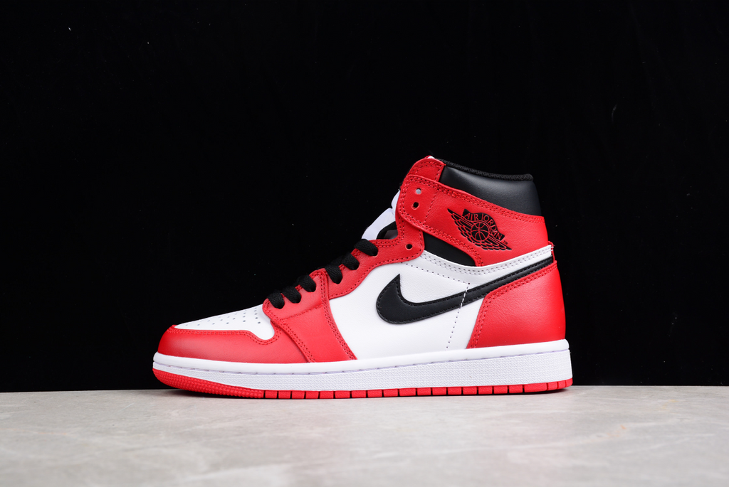 Air Jordan 1 Retro High OG 'Chicago'
