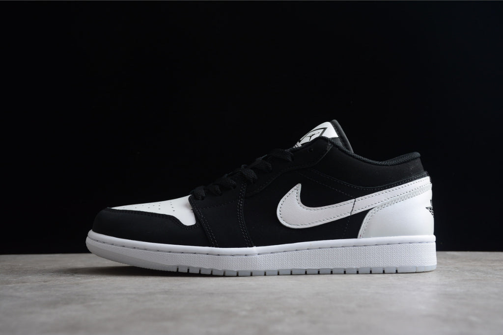 Air Jordan 1 Low Top Black And White