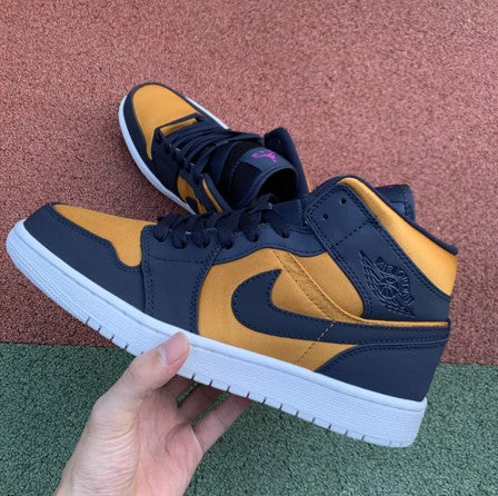 Air Jordan 1 Mid SE Blue Gold Silk Purple