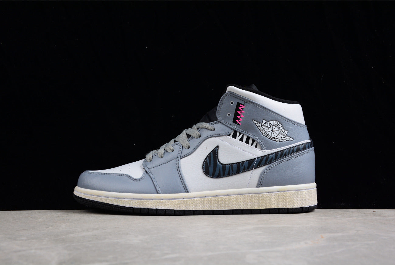 Air Jordan 1 Mid Year of the Tiger Wolf GreyWhite