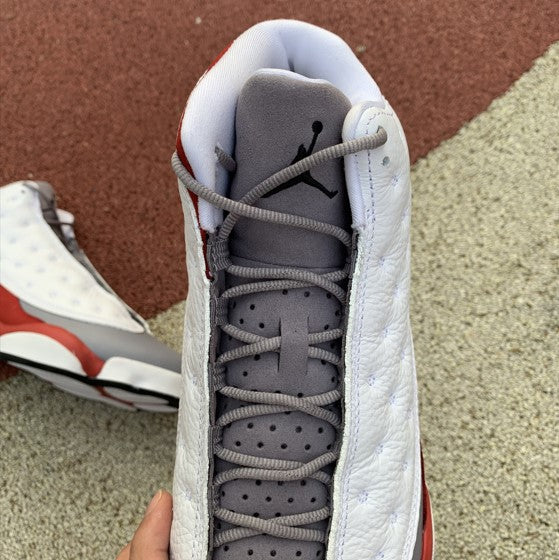 Air Jordan 13 OG Chicago
