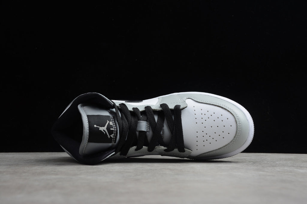 Air Jordan 1 Mid GS 'Light Smoke Grey'
