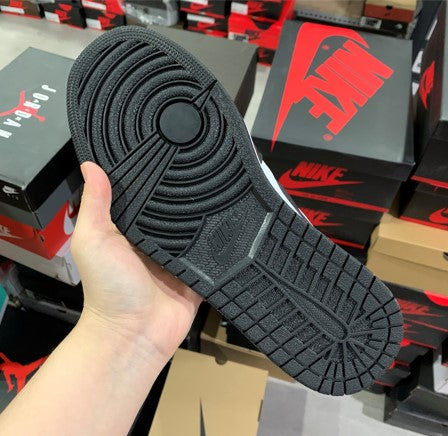 Air Jordan 1 Mid Black And White Red