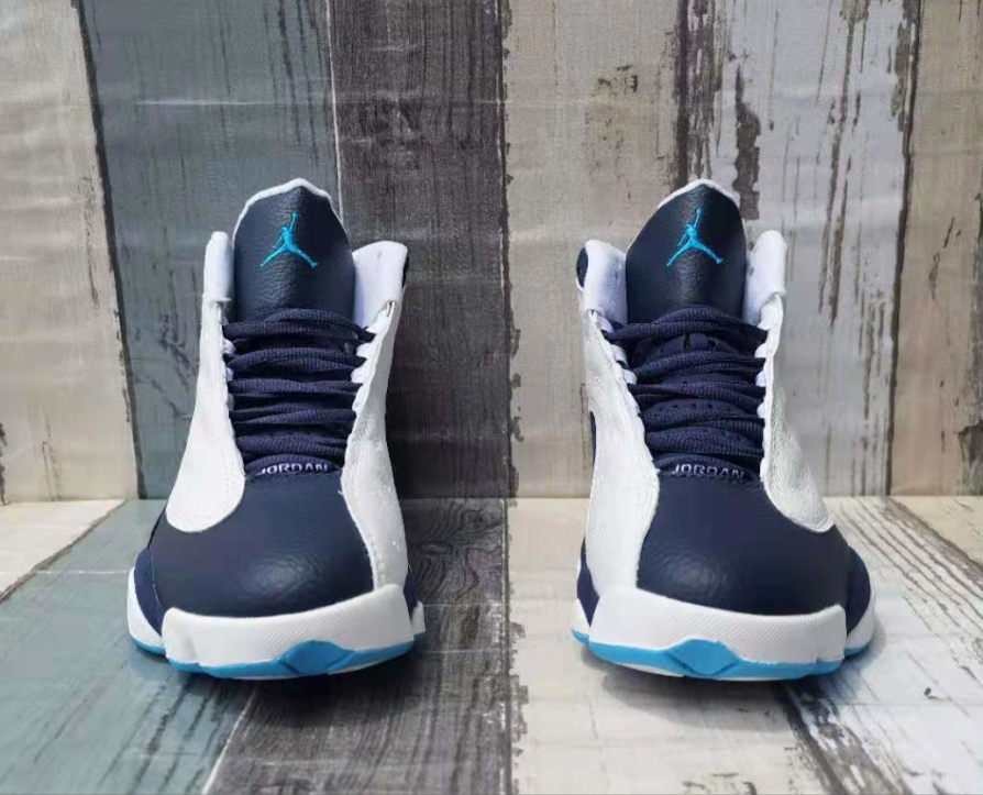 Air Jordan 13 Retro “Obsidian Powder Blue”
