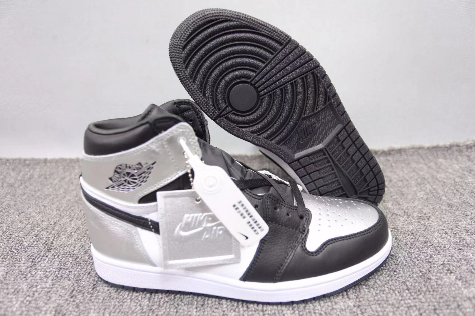 Air Jordan 1 Silver Toe