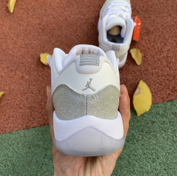 Air Jordan 11 Low Metallic Siliver