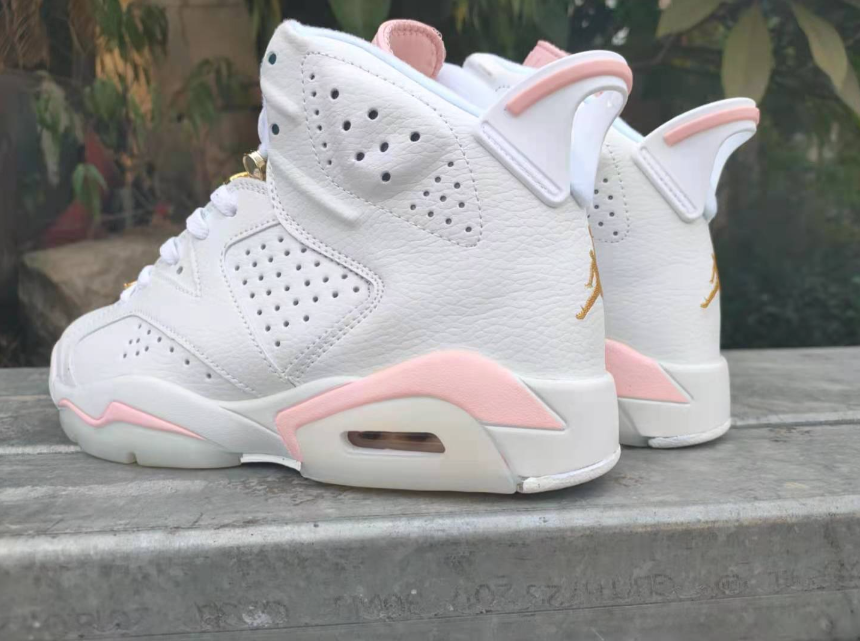 Air Jordan 6 WMNS “Gold Hoops”