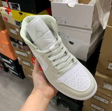 Air Jordan 1 Mid Top White Mint Spruce