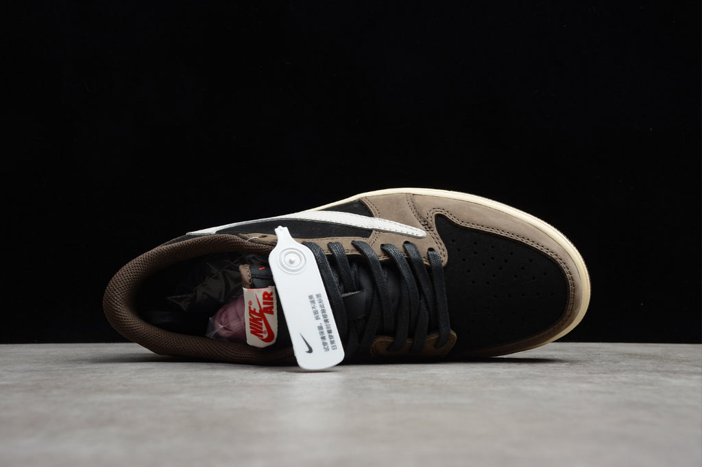 Travis Scott X Air Jordan 1 Low Hook Barb