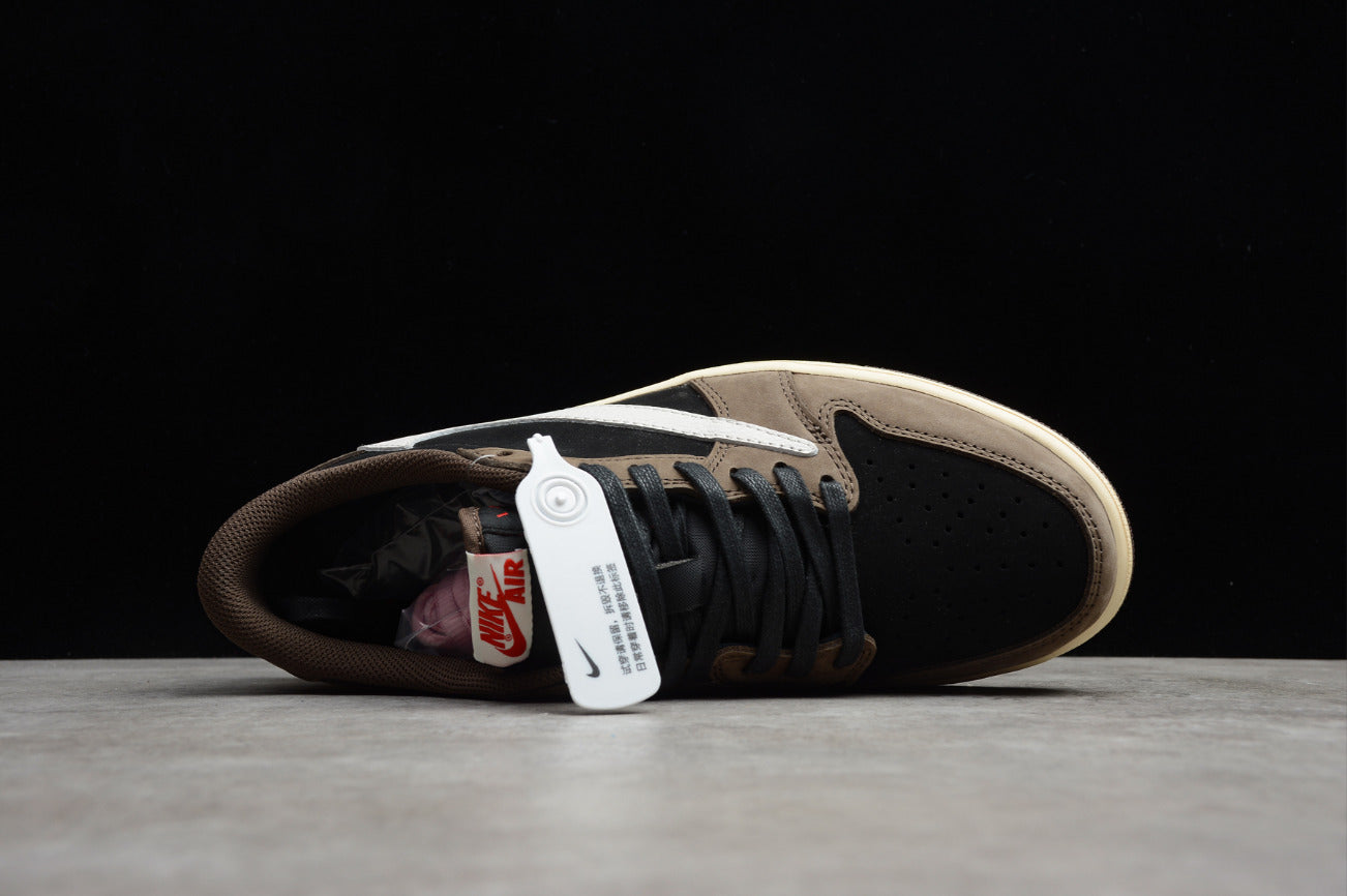 Travis Scott X Air Jordan 1 Low Hook Barb