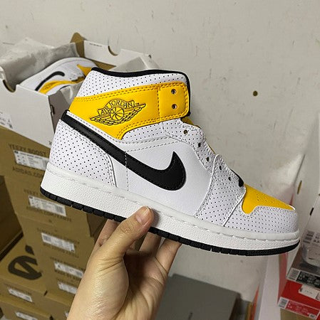 Air Jordan 1 Mid Laser Orange