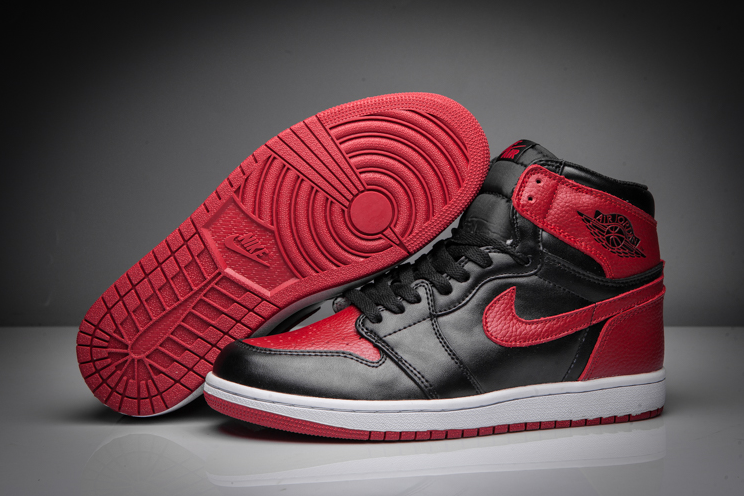 Air Jordan 1 High OG Bred