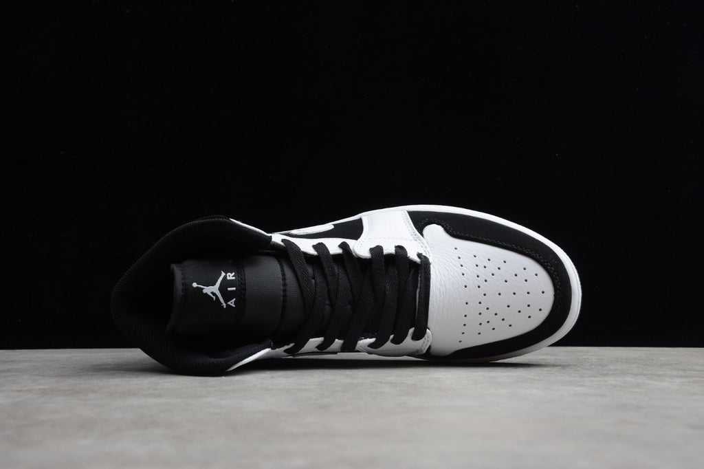 Air Jordan 1 Mid Panda
