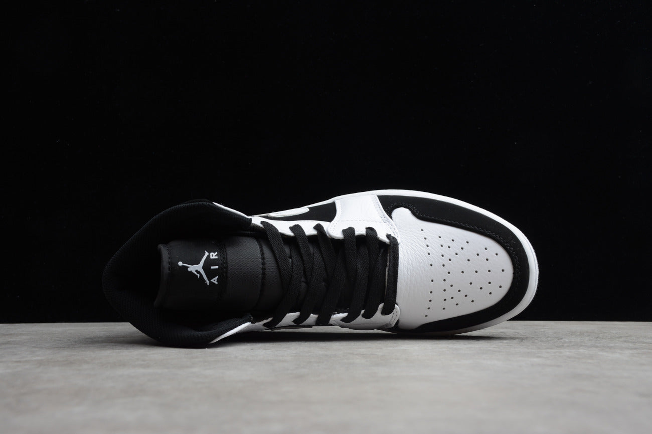 Air Jordan 1 Mid Panda